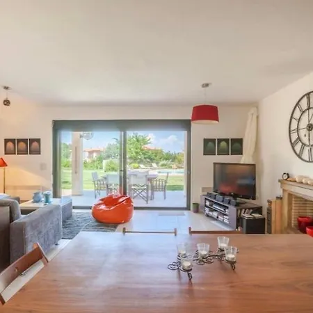 Villa Iconic Olea With Pool & *