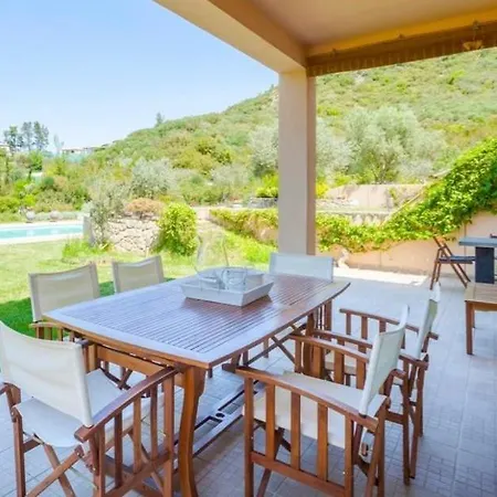 Iconic Olea With Pool & Vila Pefkochori
