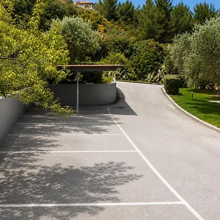 Iconic Olea With Pool &