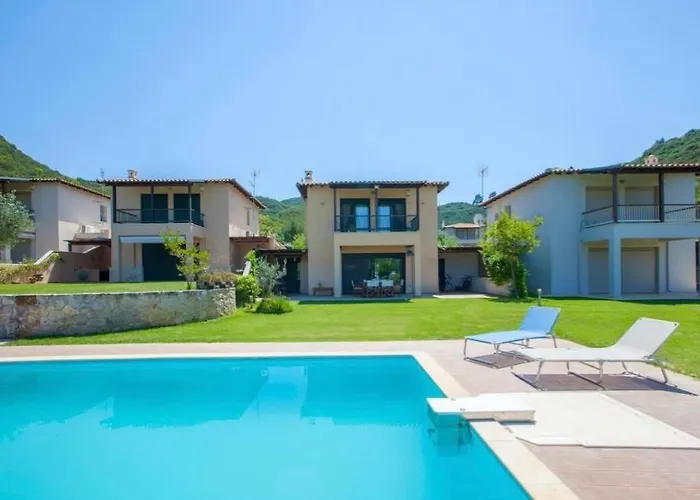 Iconic Olea With Pool & Villa Pefkochori