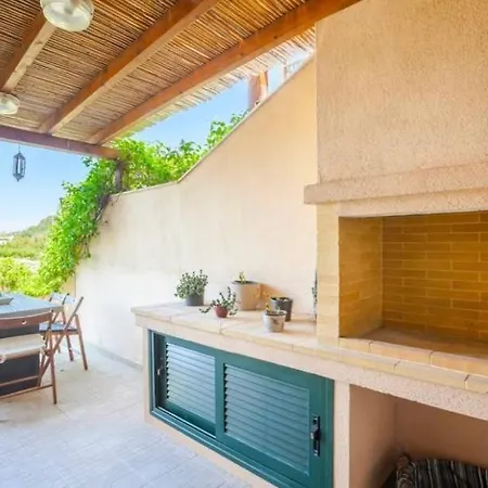 Vila Iconic Olea With Pool & *