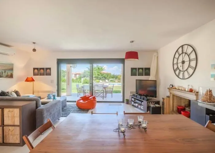 Villa Iconic Olea With Pool & *